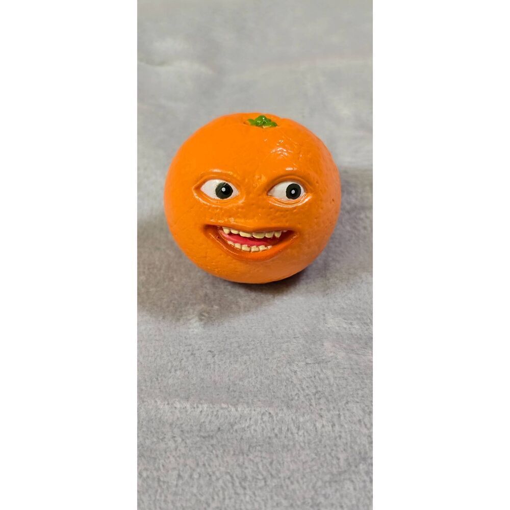 Annoying Orange mini kitchen crew figure